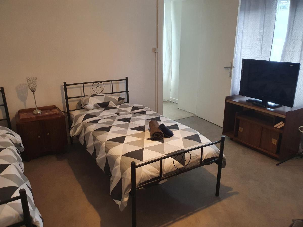 Meubles Hg Bains-Les-Bains Apartment Luaran gambar
