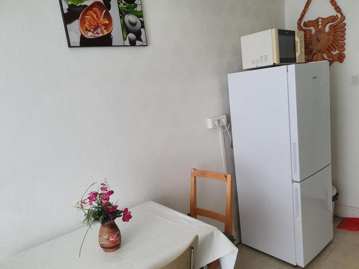 Meubles Hg Bains-Les-Bains Apartment Luaran gambar